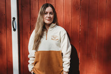 Load image into Gallery viewer, Tan Two-Tone Barry&#39;s Bay Quarter Zip Fleece
