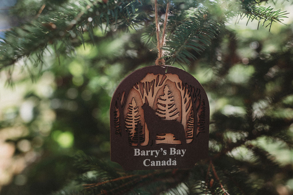 Barry's Bay Wolf Ornament
