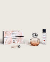 Load image into Gallery viewer, Corali Coral Fragrance Lamp Gift Set
