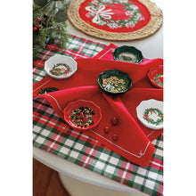 Load image into Gallery viewer, Wreaths Braided Placemat
