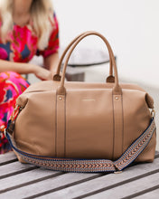 Load image into Gallery viewer, Alexis Eddie Weekender Travel Bag - Latte
