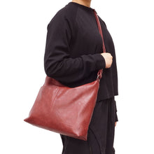 Load image into Gallery viewer, Hoda Crossbody - Camel
