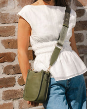 Load image into Gallery viewer, Parker Crossbody- Olive
