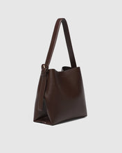 Load image into Gallery viewer, Peyton Shoulder Bag- Chocolate
