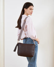 Load image into Gallery viewer, Daisy Stripe Crossbody Bag- Chocolate
