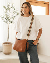Load image into Gallery viewer, Daisy Stripe Crossbody Bag- Tan
