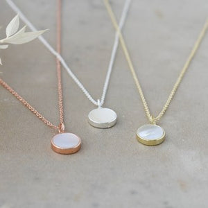 Alluring Necklace - Gold/Mother of Pearl
