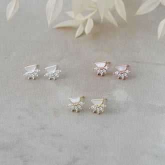 Antique Studs - Gold/Mother of Pearl