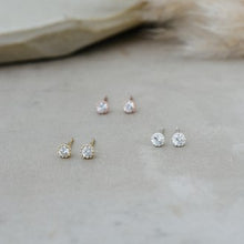 Load image into Gallery viewer, Vintage Studs - Silver
