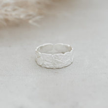 Load image into Gallery viewer, Ezzie Ring - Silver

