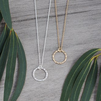 Simple Circle Necklace - Gold