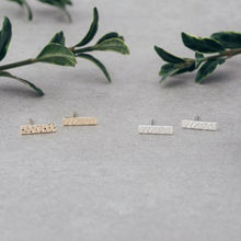 Load image into Gallery viewer, Clever Studs - Gold
